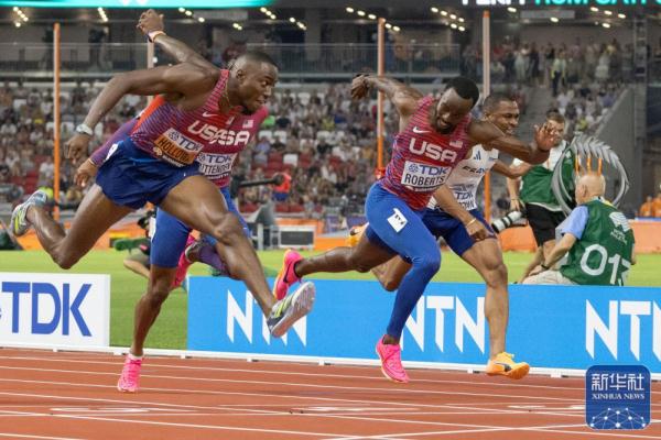 田径世锦赛丨男子110米栏决赛:霍洛韦夺冠 田径世锦赛丨男子110米栏决赛:霍洛韦夺冠