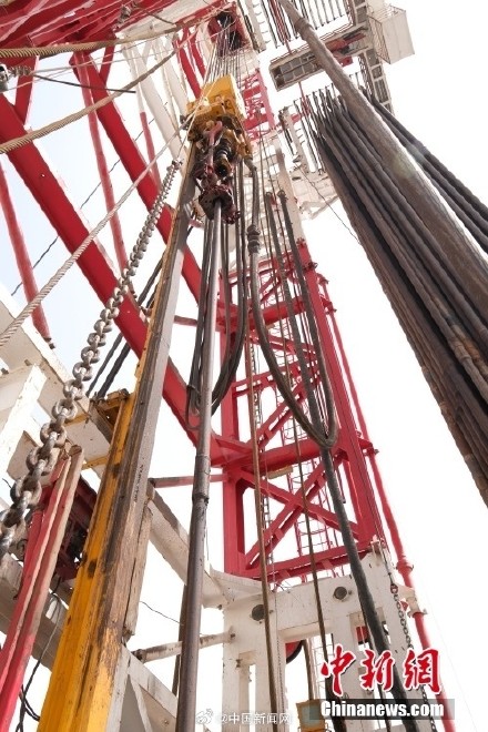 我国首口万米科探井——中国石油深地塔科1井
