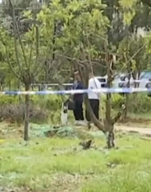 昆明一窨井惊现2具男尸！警方回应