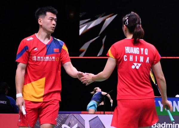 羽毛球世锦赛|陈雨菲、李诗沣晋级16强 “雅思”组合轻松过关