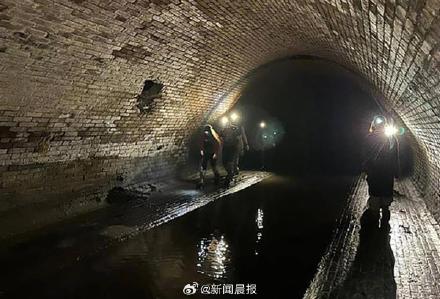8人游览莫斯科下水道遇洪水全部遇难