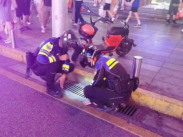 “帅就算了，还靠谱！”……一起来看这面锦旗背后的故事