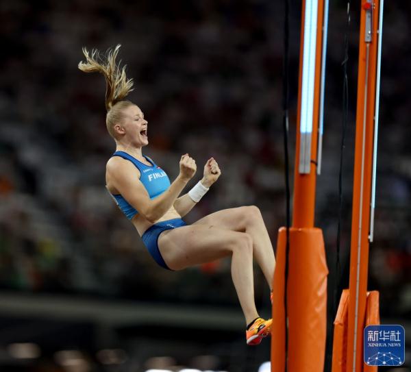 田径世锦赛丨女子撑杆跳高诞生双金 田径世锦赛丨女子撑杆跳高诞生双金
