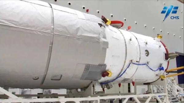 最高150°C,最低-100°C——空间站上的航天员如何“避暑”? 最高150°C,最低-100°C——空间站上的航天员如何“避暑”?