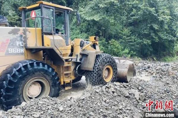 海螺沟突发泥石流！本轮降雨四川已紧急转移6万余人，无人员伤亡