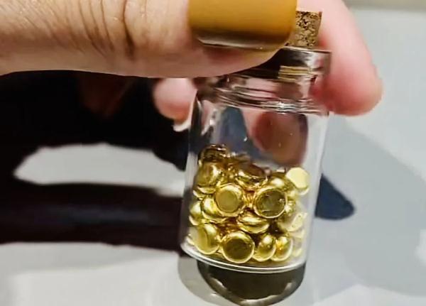 存不住钱就攒小金豆 年轻人的理财新宠靠谱吗？