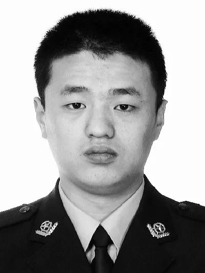 刑警王森,生命定格在第1.5万个勘验现场…… 刑警王森,生命定格在第1.5万个勘验现场……