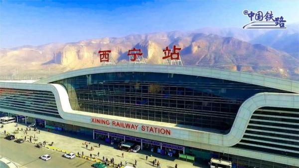 平均海拔超3000米！有些火车站，你可能没去过