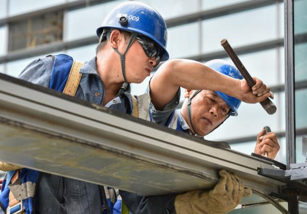 广州白云国际机场扩建工程有序推进