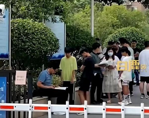 “一支笔、一通宵”赶工期?不必了!合肥:给两周“暑假作业缓交期” “一支笔、一通宵”赶工期?不必了!合肥:给两周“暑假作业缓交期”