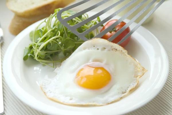 鸡蛋、鸭蛋、鹌鹑蛋...营养最高的竟是它! 鸡蛋、鸭蛋、鹌鹑蛋...营养最高的竟是它!