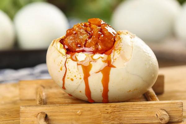 鸡蛋、鸭蛋、鹌鹑蛋...营养最高的竟是它! 鸡蛋、鸭蛋、鹌鹑蛋...营养最高的竟是它!