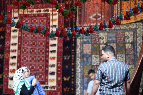 第30届伊朗国际手工地毯展举行