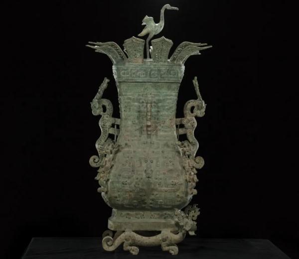 这件出土百年的稀世珍品，为啥定名“莲鹤方壶”→