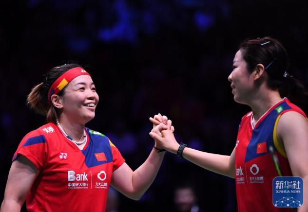 羽毛球世锦赛｜陈清晨/贾一凡女双夺冠