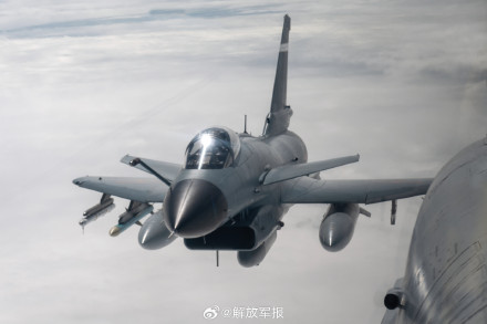 雏鹰振翅,志在九霄! 雏鹰振翅,志在九霄!