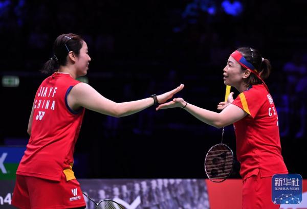 羽毛球世锦赛｜陈清晨/贾一凡女双夺冠