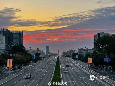 北京朝霞转瞬即逝 一组图记录刹那美好