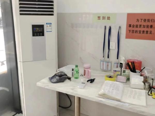 杭州这家饭店曝光!不收钱!神秘老板:不接受任何捐赠...... 杭州这家饭店曝光!不收钱!神秘老板:不接受任何捐赠......