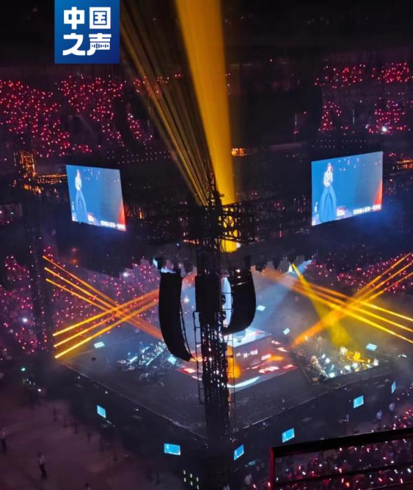 花千元在演唱会现场“看柱子”,盲选座位全靠赌运气? 花千元在演唱会现场“看柱子”,盲选座位全靠赌运气?