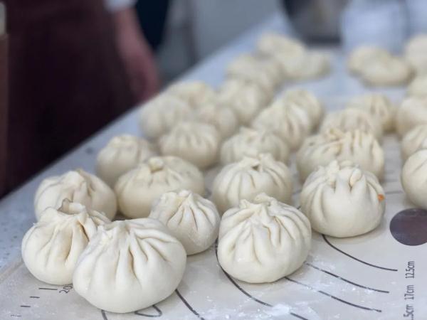 杭州这家饭店曝光!不收钱!神秘老板:不接受任何捐赠...... 杭州这家饭店曝光!不收钱!神秘老板:不接受任何捐赠......