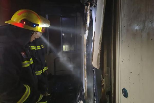 线路引发火灾,警惕“黑暗中的杀手”...... 线路引发火灾,警惕“黑暗中的杀手”......