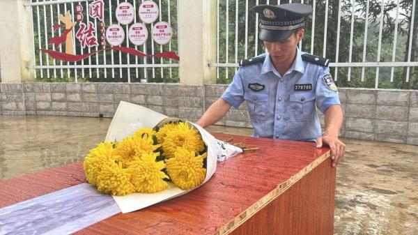 那只退役后多次“离家出走”的警犬离开了 那只退役后多次“离家出走”的警犬离开了