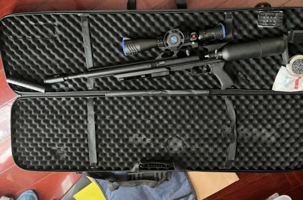 涉嫌非法持有枪支、非法制造枪弹,男子辛某被刑拘 涉嫌非法持有枪支、非法制造枪弹,男子辛某被刑拘