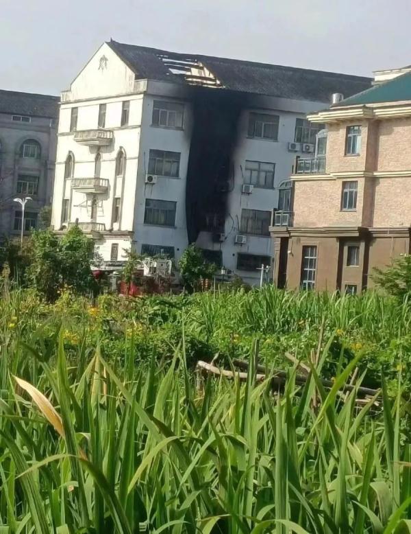 浙江台州一民房起火，家中6人全部遇难