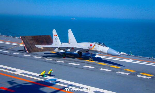 生日快乐！歼-15战机首飞14周年