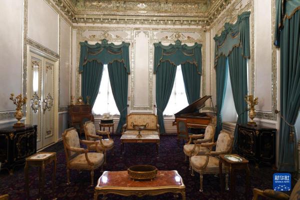 走进伊朗萨德阿巴德宫 走进伊朗萨德阿巴德宫