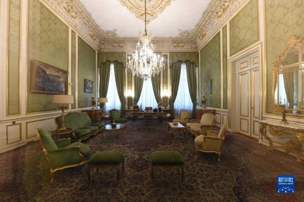 走进伊朗萨德阿巴德宫 走进伊朗萨德阿巴德宫