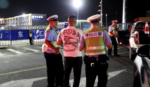 “我就开车五分钟,去接代驾”! “我就开车五分钟,去接代驾”!