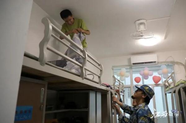 “我们都是你的‘眼’！” 大学生黄镇宇来赣报到