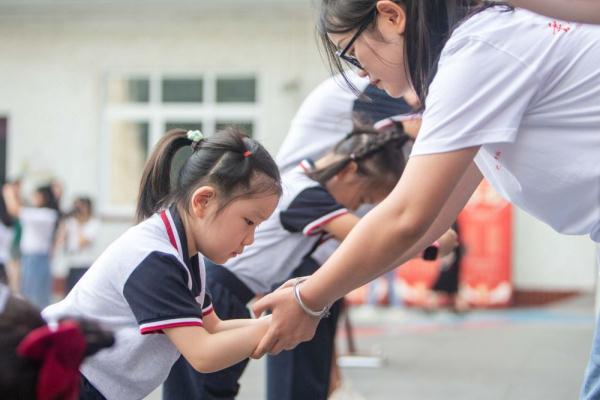 还记得豆豆吗?她上小学了! 还记得豆豆吗?她上小学了!