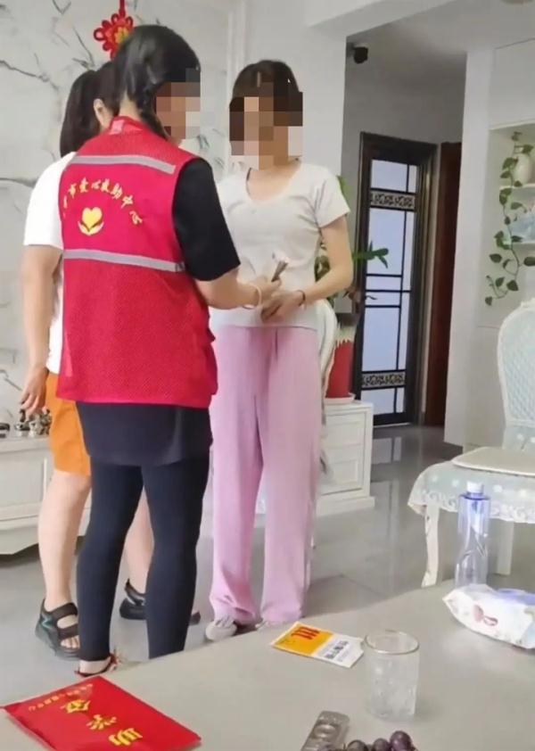 受资助女孩家里装修豪华？官方发布情况说明