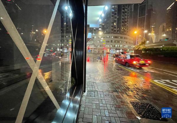 “苏拉”登陆，“海葵”来袭！现场画面传回，他们这样应对→