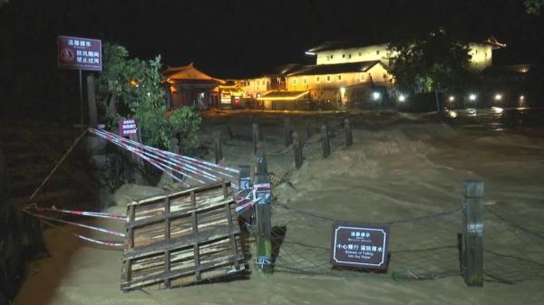 “苏拉”登陆，“海葵”来袭！现场画面传回，他们这样应对→