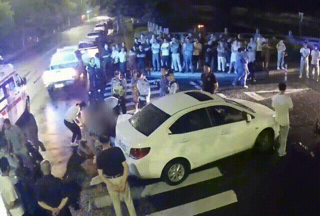 18人，54秒，两条命被救下！