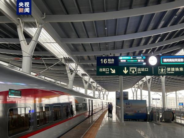 开通倒计时！复兴号智能动车组正式在福厦高铁试跑