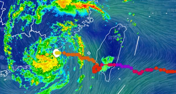 突发！强降雨致福州一消防车坠河，5人失联