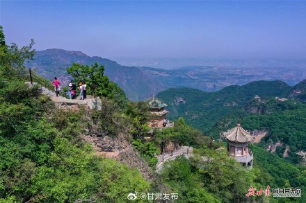 崆峒山景区接待游客突破40万人次 崆峒山景区接待游客突破40万人次