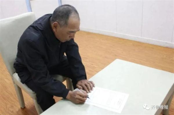 潜逃25年的所长，骑二手电动车跑600多公里自首，网友：咋充电……