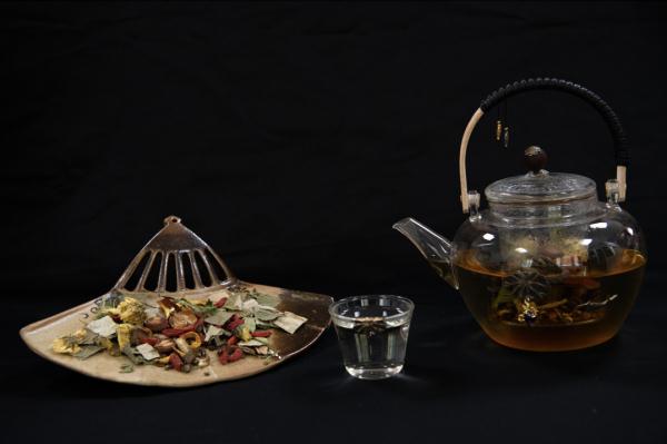 断货!打败奶茶、咖啡的竟是酸梅汤? 断货!打败奶茶、咖啡的竟是酸梅汤?