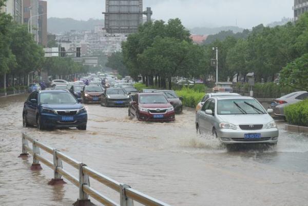台风停编雨不停，“海葵”的雨还要下多久？