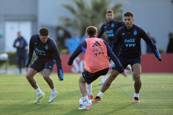 足球丨阿根廷队备战2026年世界杯预选赛 足球丨阿根廷队备战2026年世界杯预选赛