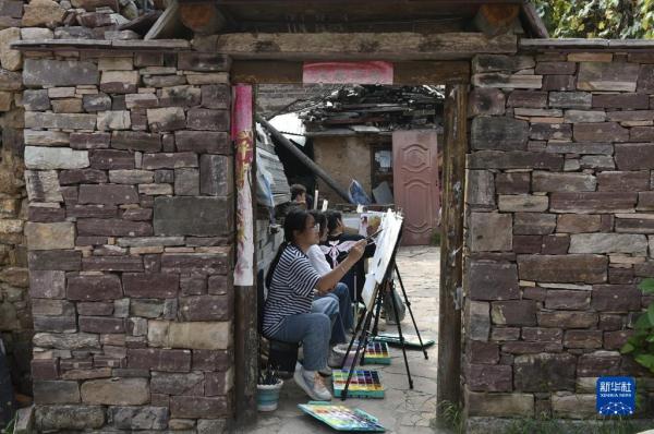 河南林州:太行山中风光好 写生民宿助振兴 河南林州:太行山中风光好 写生民宿助振兴