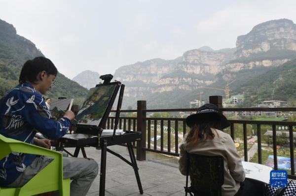 河南林州:太行山中风光好 写生民宿助振兴 河南林州:太行山中风光好 写生民宿助振兴