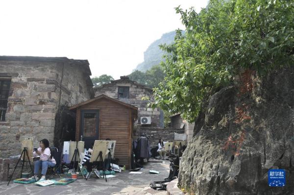 河南林州:太行山中风光好 写生民宿助振兴 河南林州:太行山中风光好 写生民宿助振兴