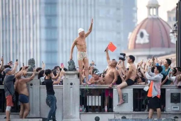 天津跳水大爷决定退出狮子林桥跳水，并发出倡议！